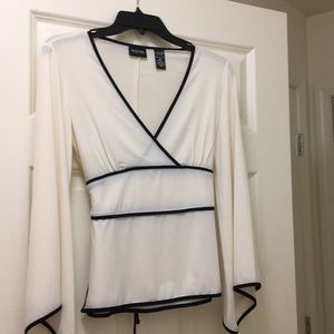 NEW YORK AND COMPANY SILKY SEXY CREAM TOP